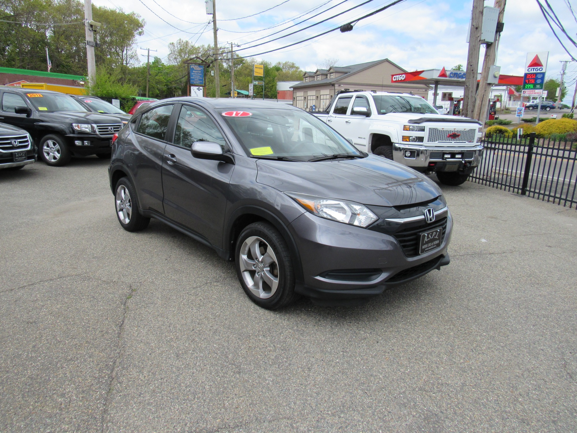 photo of 2017 Honda HR-V LX 4WD CVT